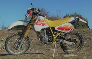 Vintage Dual Sport 90's DR 350 